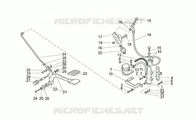 Rear master cylinder